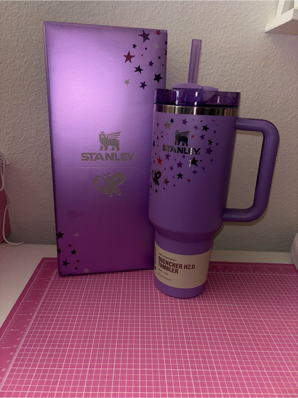 Stanley 40oz Quencher H2.0 Tumbler - Purple Star Design - Olivia Rodrigo